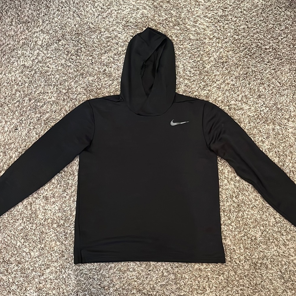 nike lightweight dri-fit hoodie